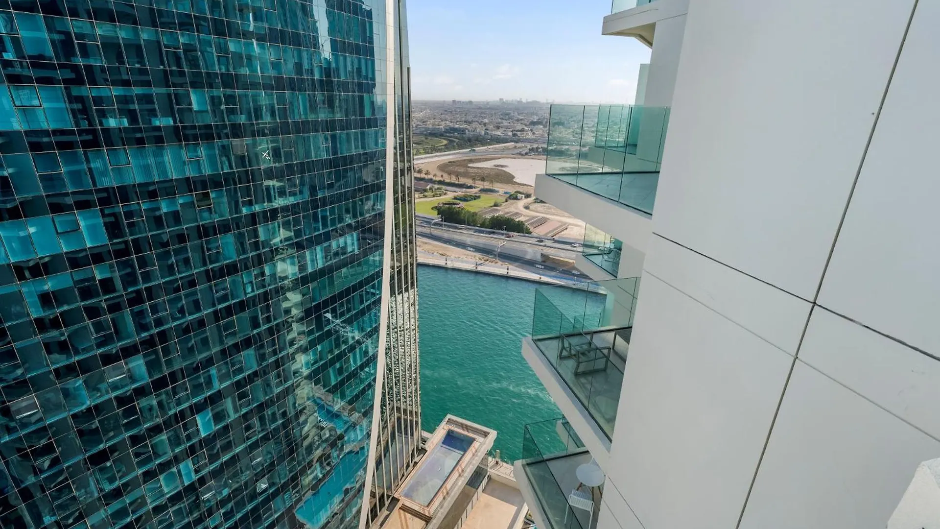 شقة Lux 2Br In Missoni Tower - 5 Mins To Burj Khalifa دبي