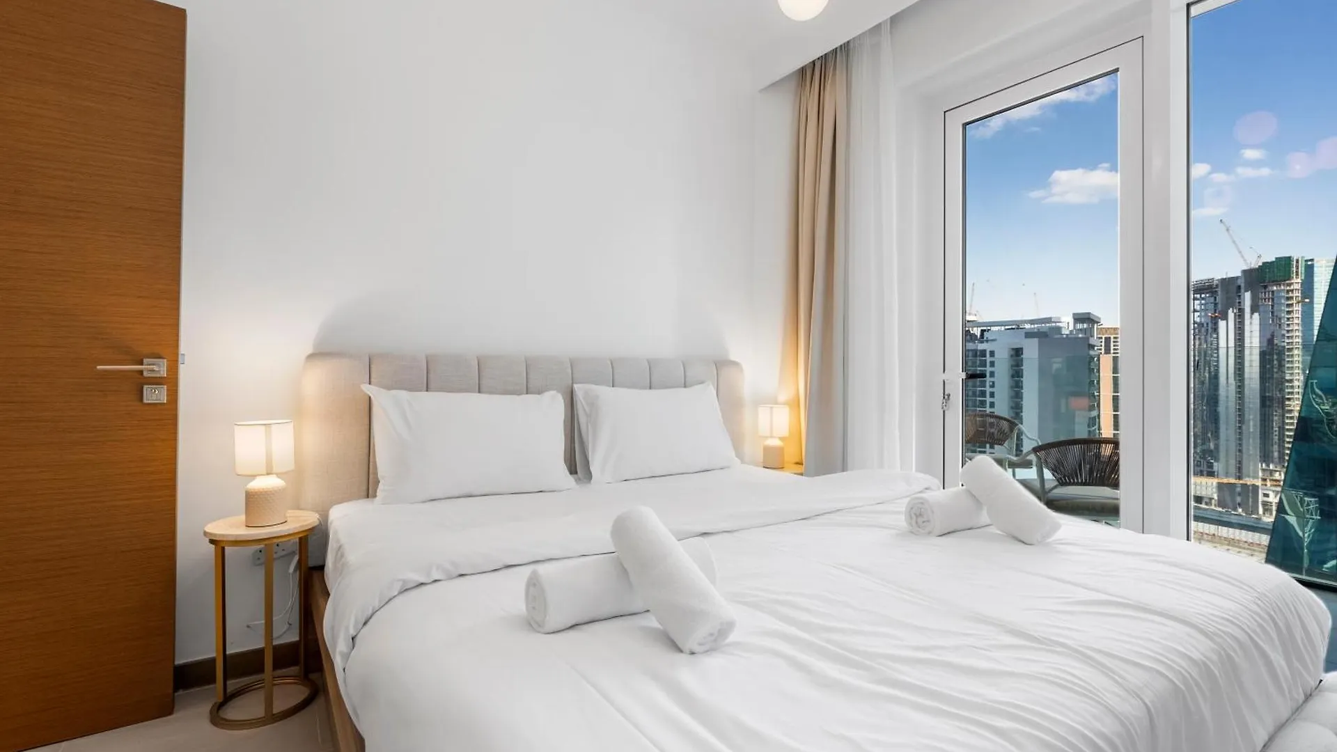 شقة Lux 2Br In Missoni Tower - 5 Mins To Burj Khalifa دبي